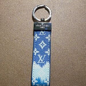 Fashion Blue ombre monogram keychain